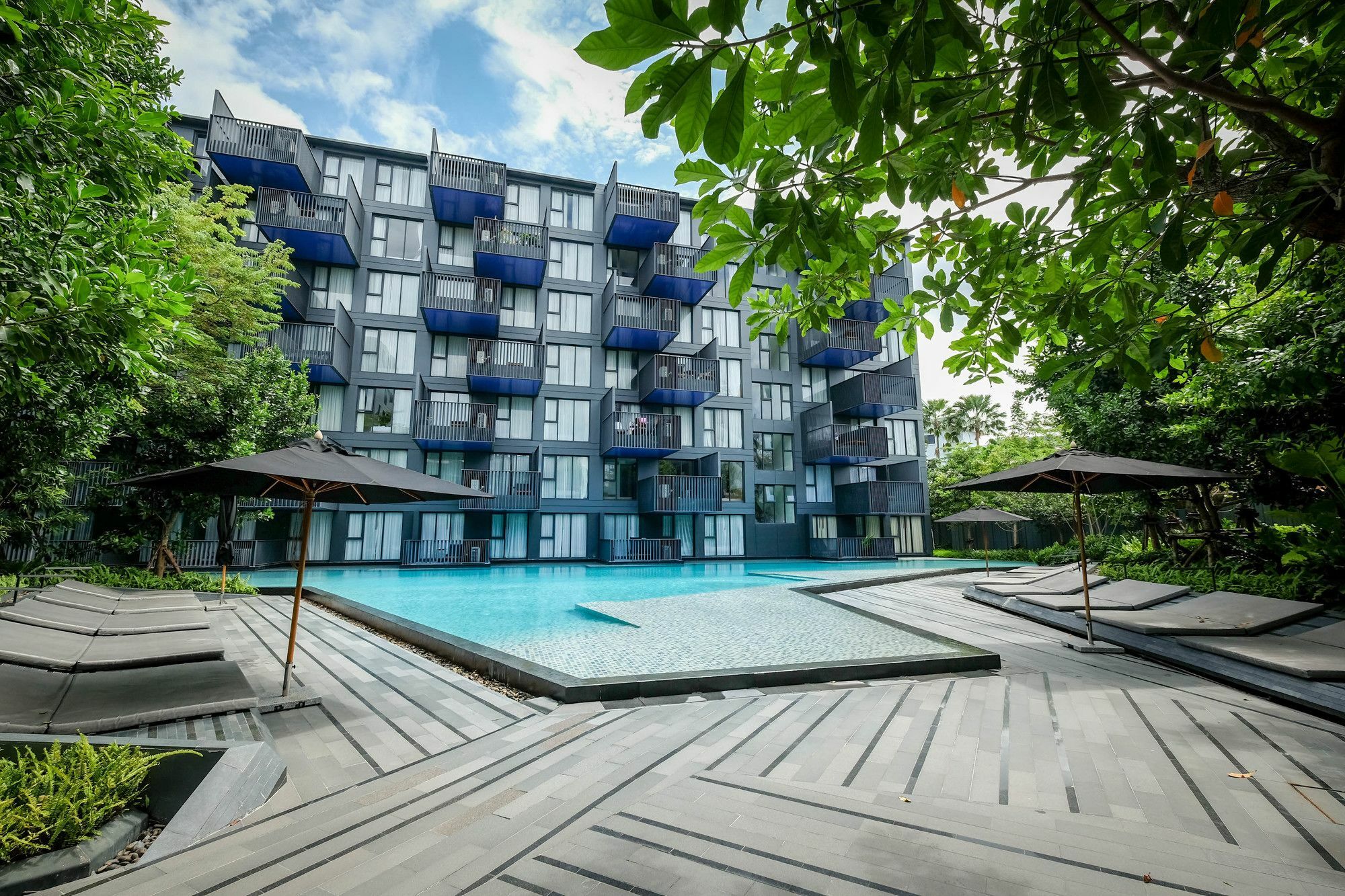 The Deck Condo Patong By Vip Exterior foto